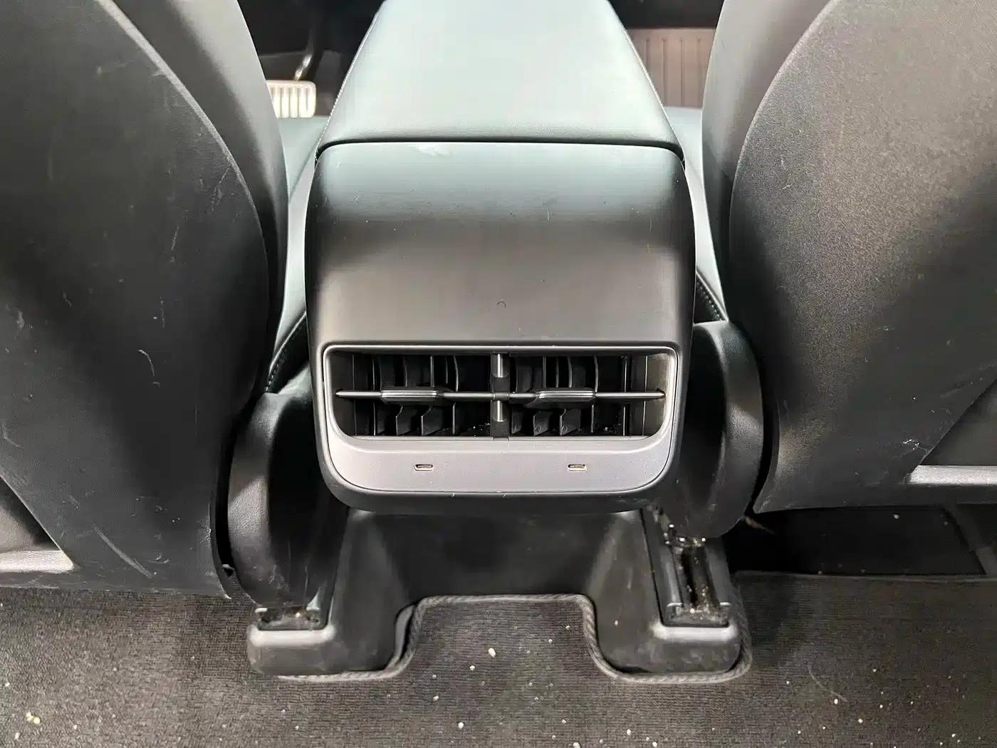 Model Y 2022 Performance All-Wheel Drive — миниатюра 19