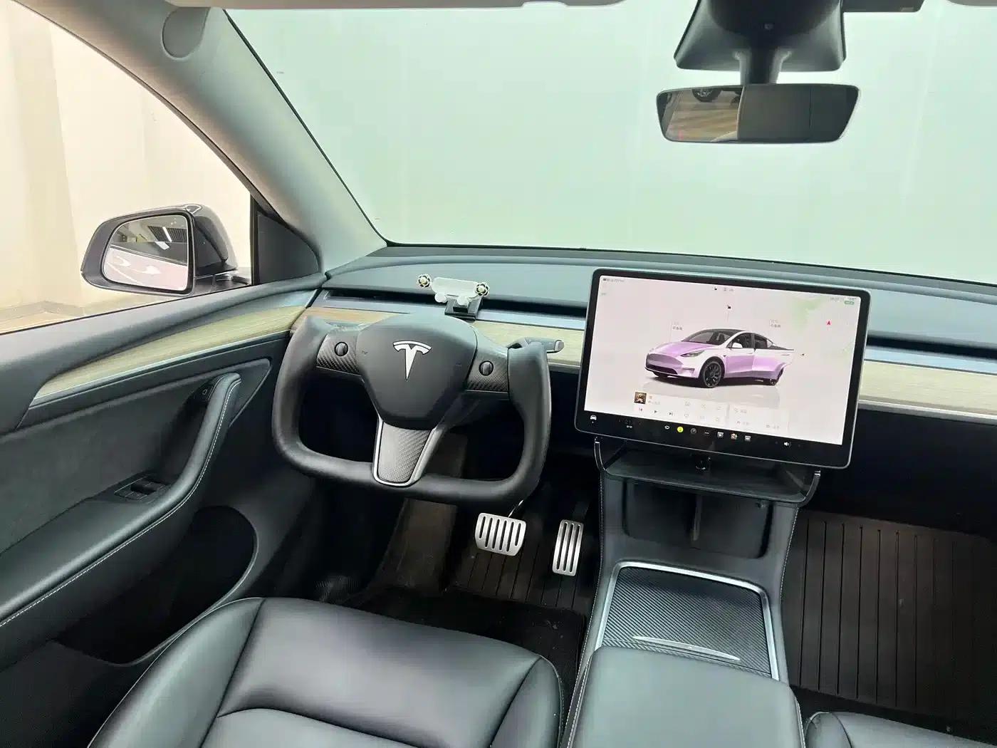 Model Y 2022 Performance All-Wheel Drive — миниатюра 22