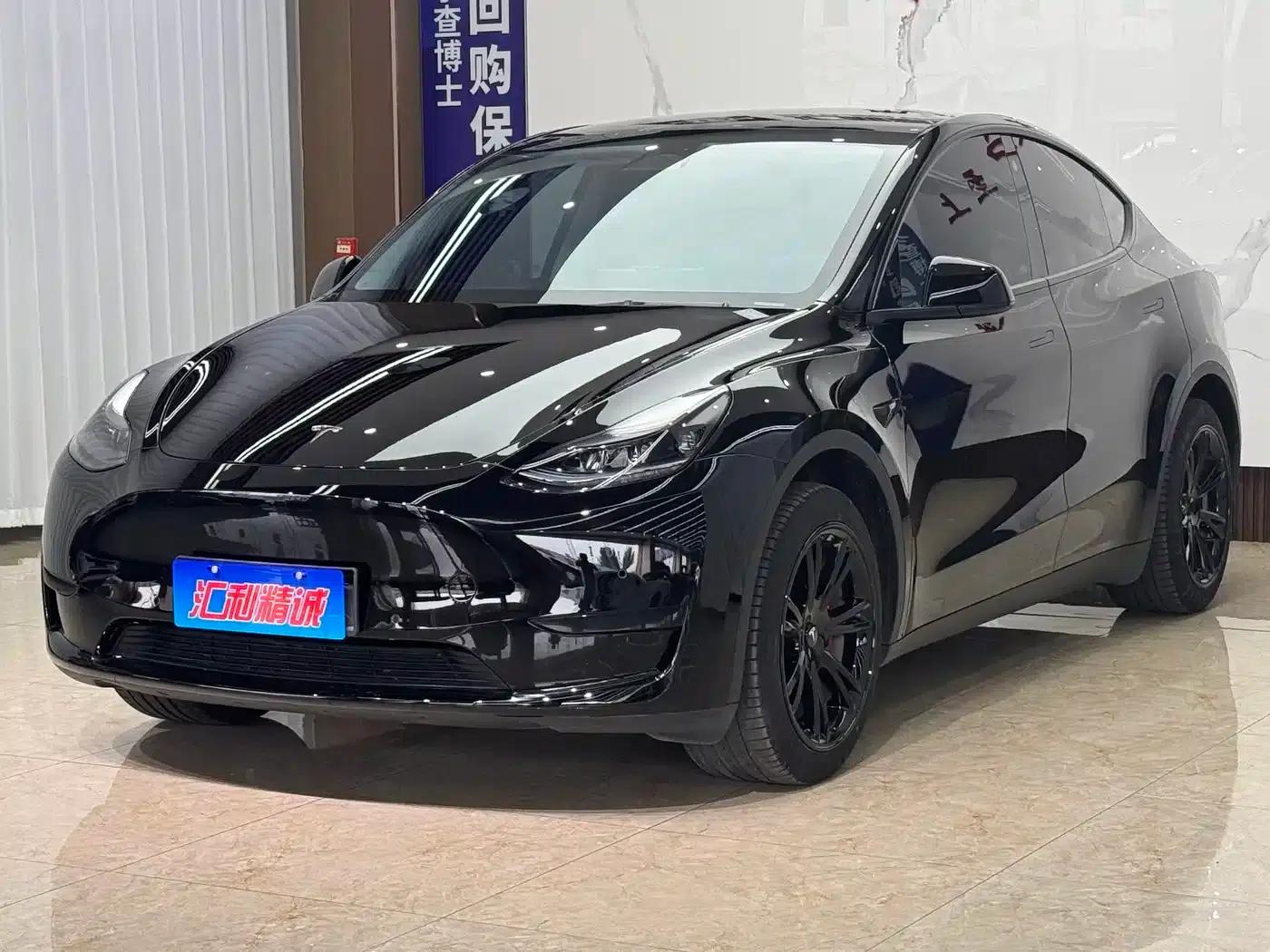 Model Y 2023 Rear-Wheel Drive — миниатюра 1