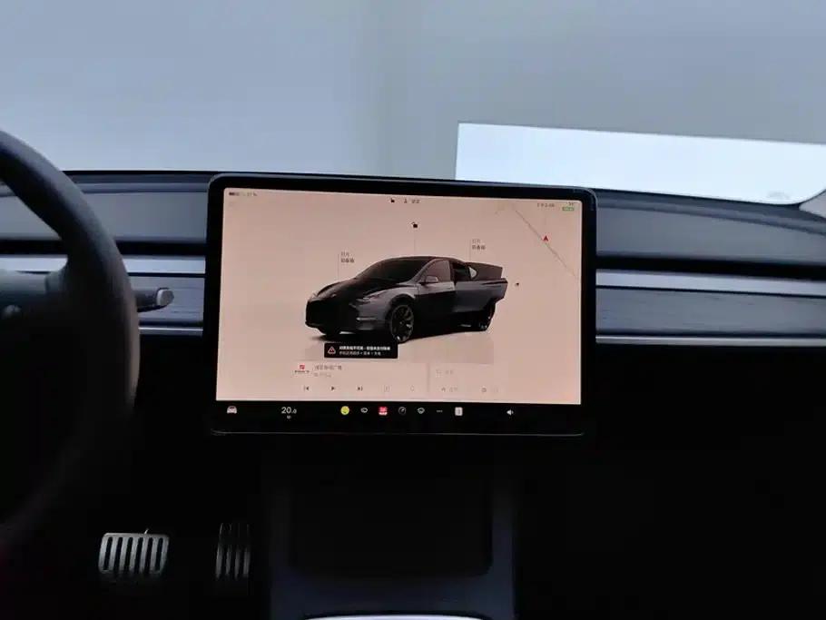 Model Y 2024 Rear-Wheel Drive — миниатюра 13