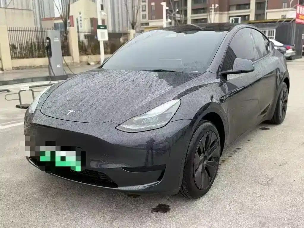 Model Y 2023 Rear-Wheel Drive — миниатюра 1