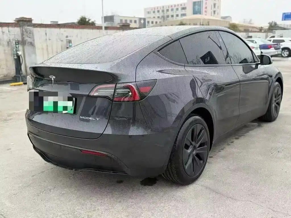 Model Y 2023 Rear-Wheel Drive — миниатюра 4