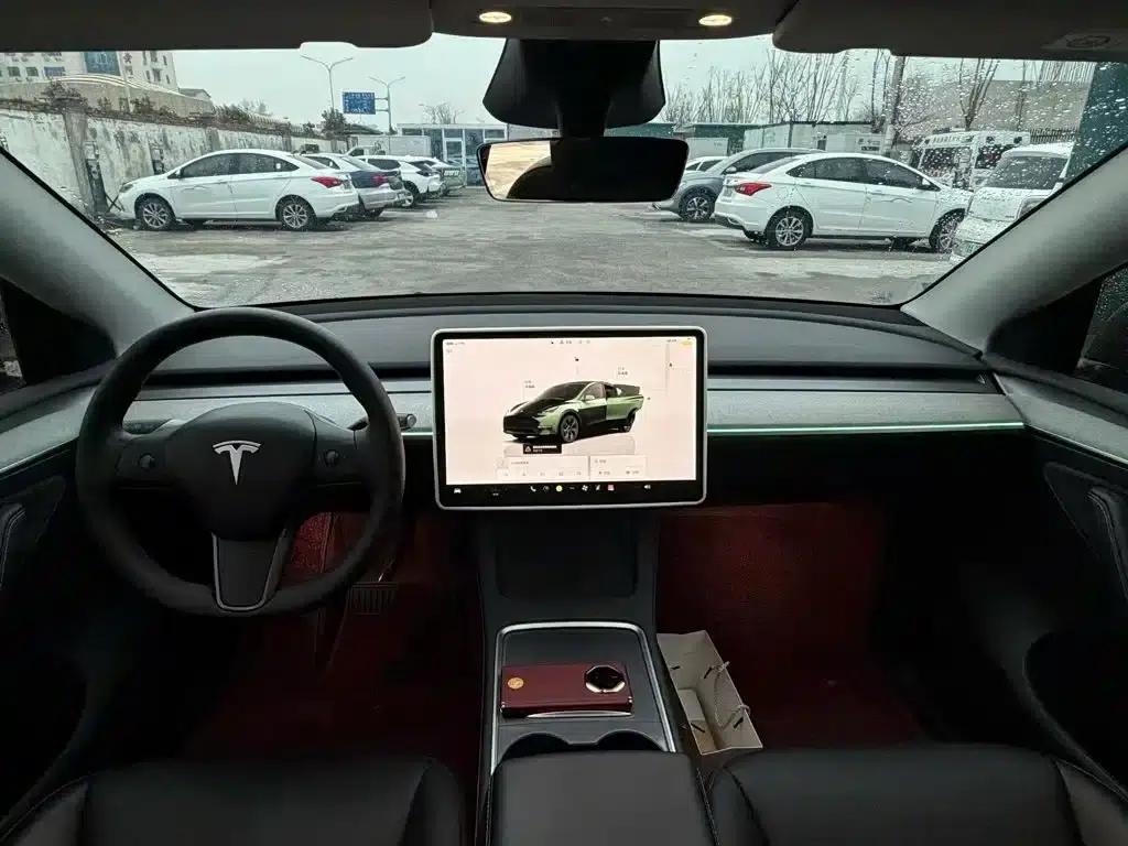 Model Y 2023 Rear-Wheel Drive — миниатюра 6