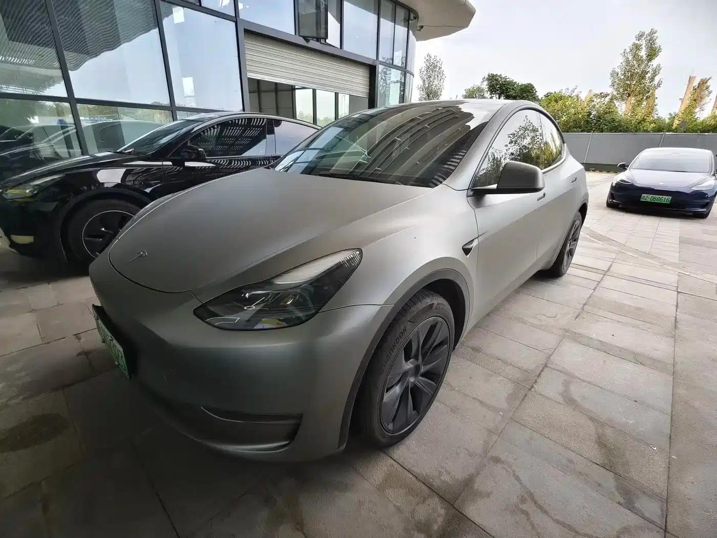 Model Y 2024 Long Range All-Wheel Drive — миниатюра 1