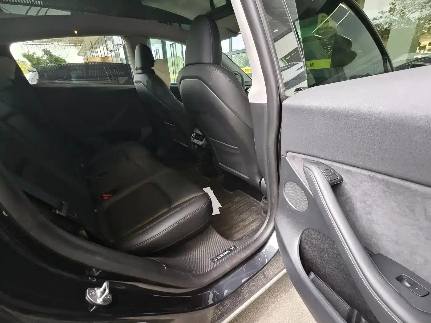 Model Y 2024 Long Range All-Wheel Drive — миниатюра 9