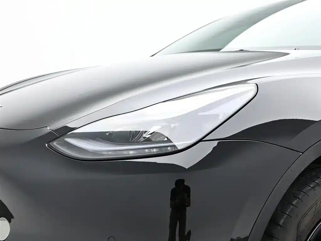 Model Y 2023 Rear-Wheel Drive — миниатюра 10