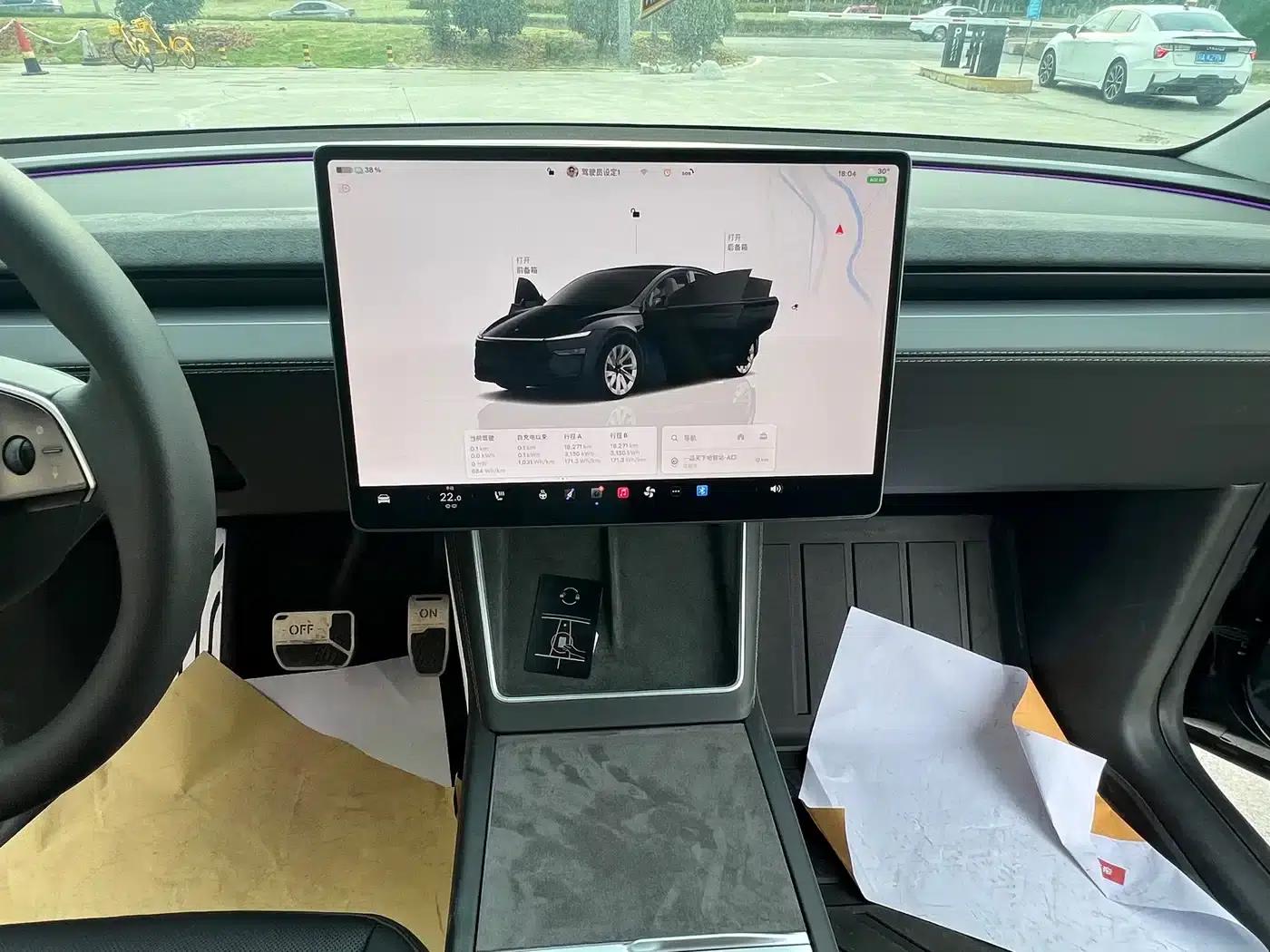 Model Y 2025 Long Range All-Wheel Drive First Edition — миниатюра 18