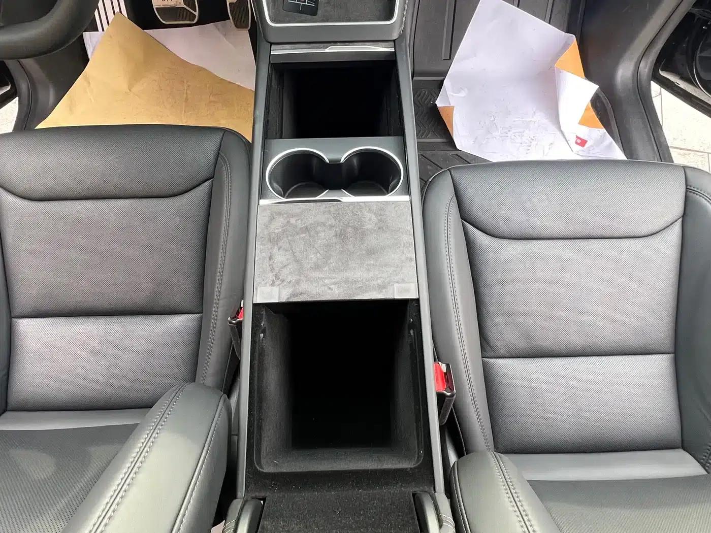 Model Y 2025 Long Range All-Wheel Drive First Edition — миниатюра 21