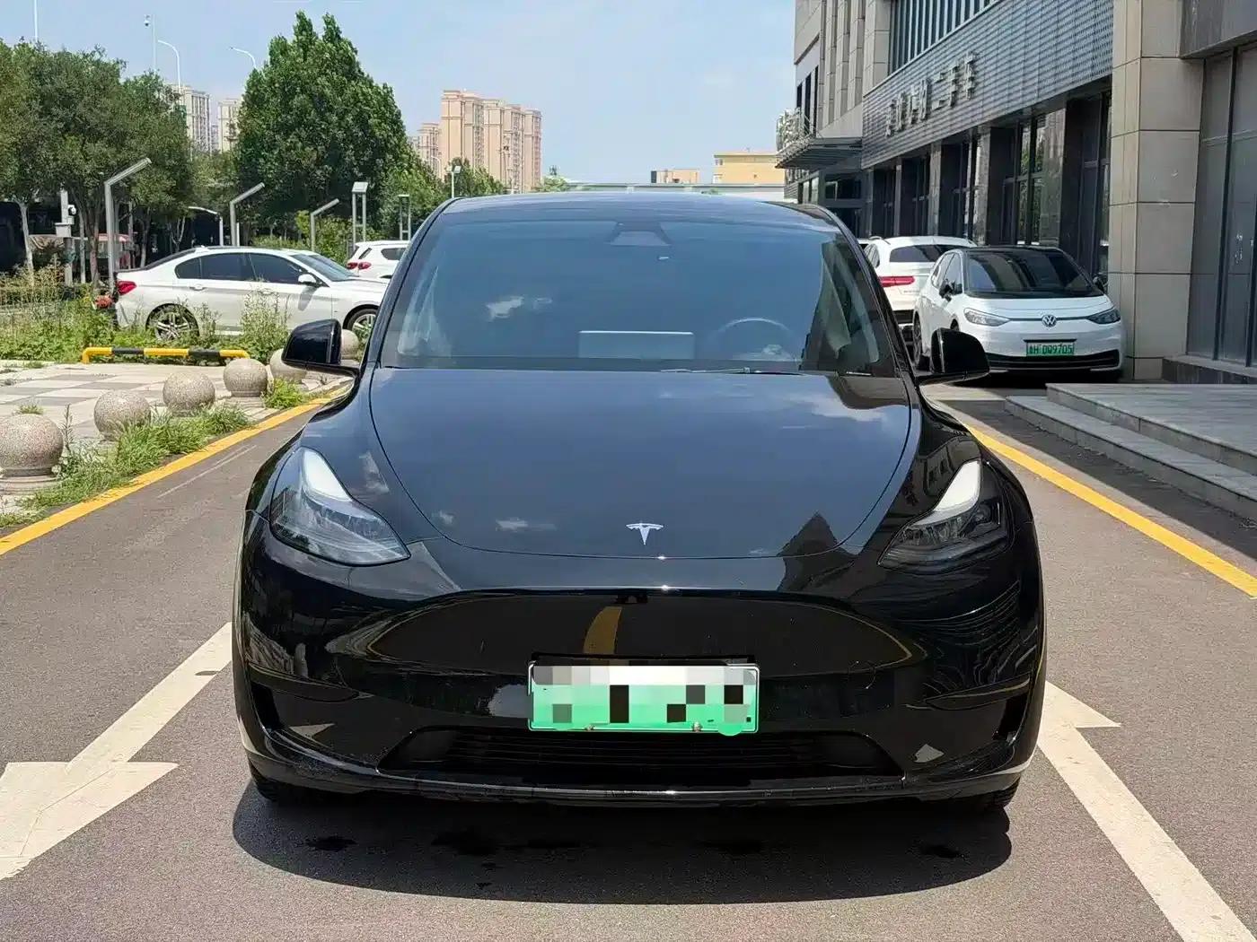 Model Y 2023 Rear-Wheel Drive — миниатюра 2