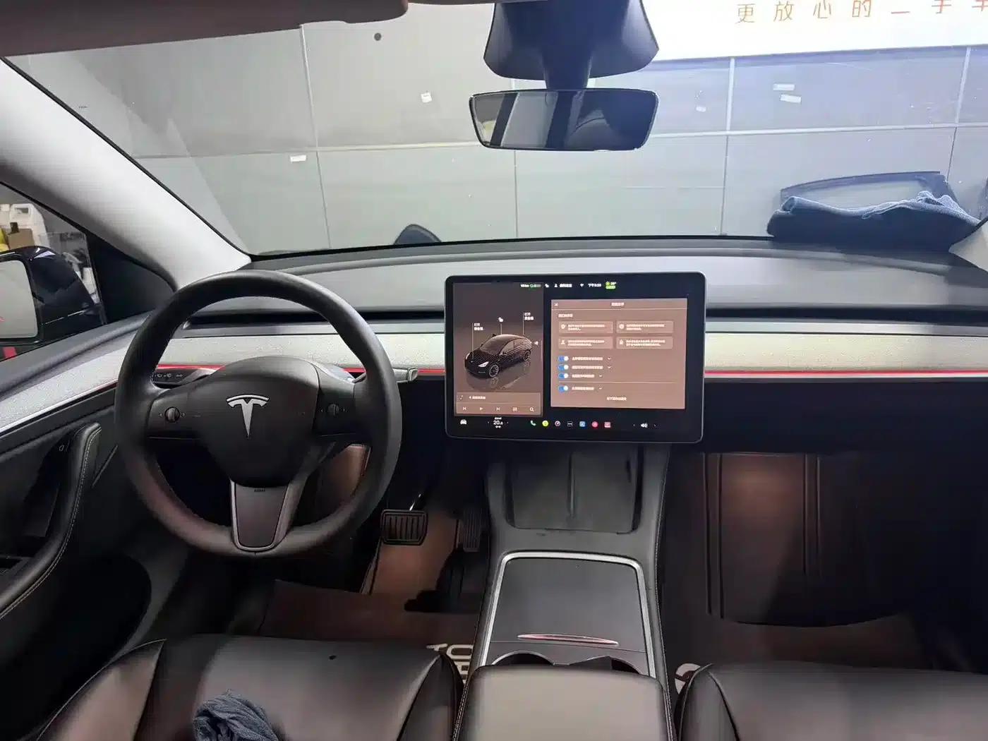 Model Y 2023 Rear-Wheel Drive — миниатюра 8