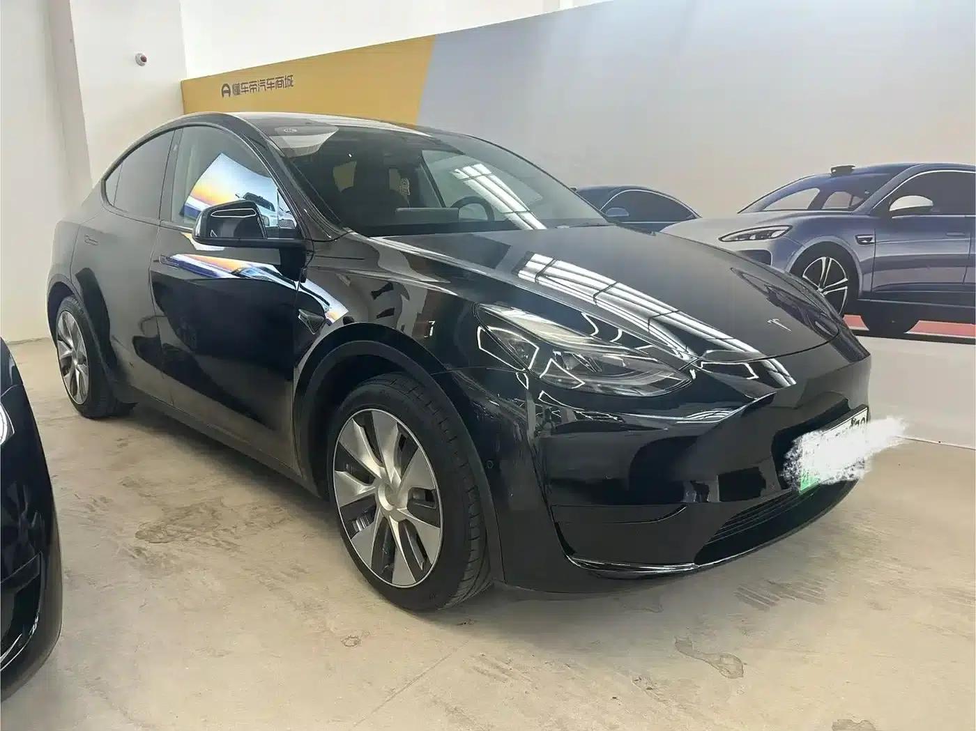 Model Y 2022 Rear-Wheel Drive — миниатюра 2