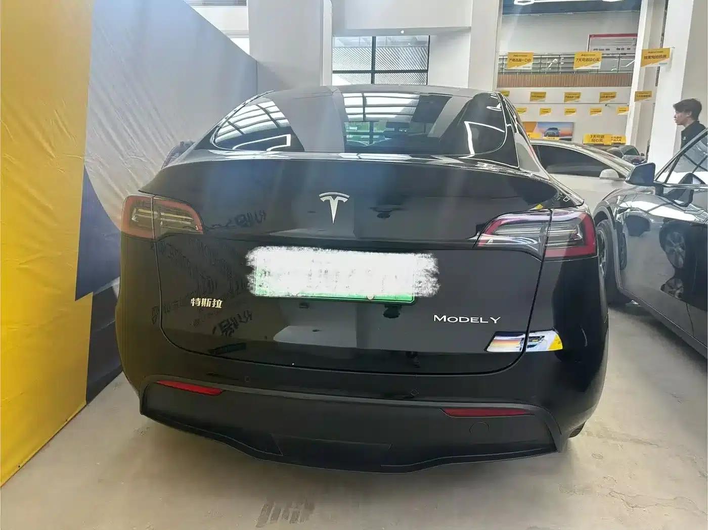 Model Y 2022 Rear-Wheel Drive — миниатюра 6