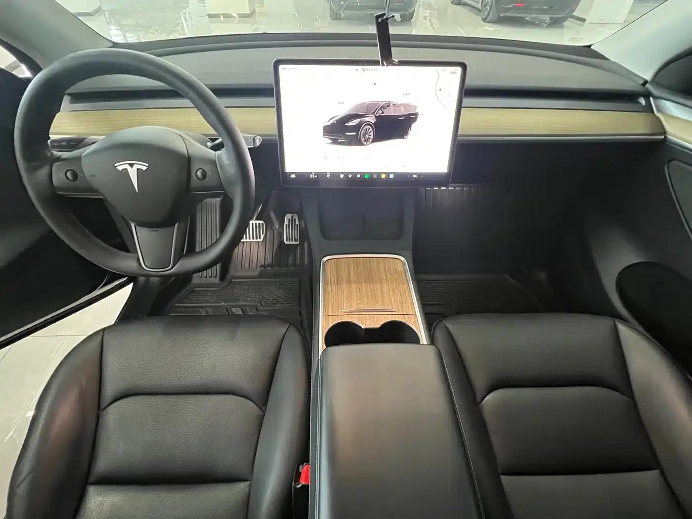 Model Y 2022 Facelift Long Range All-Wheel Drive Version — миниатюра 11
