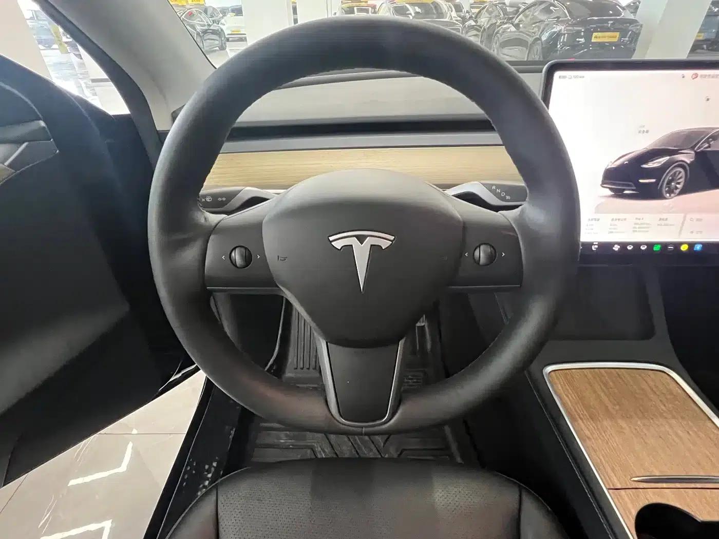 Model Y 2022 Facelift Long Range All-Wheel Drive Version — миниатюра 12