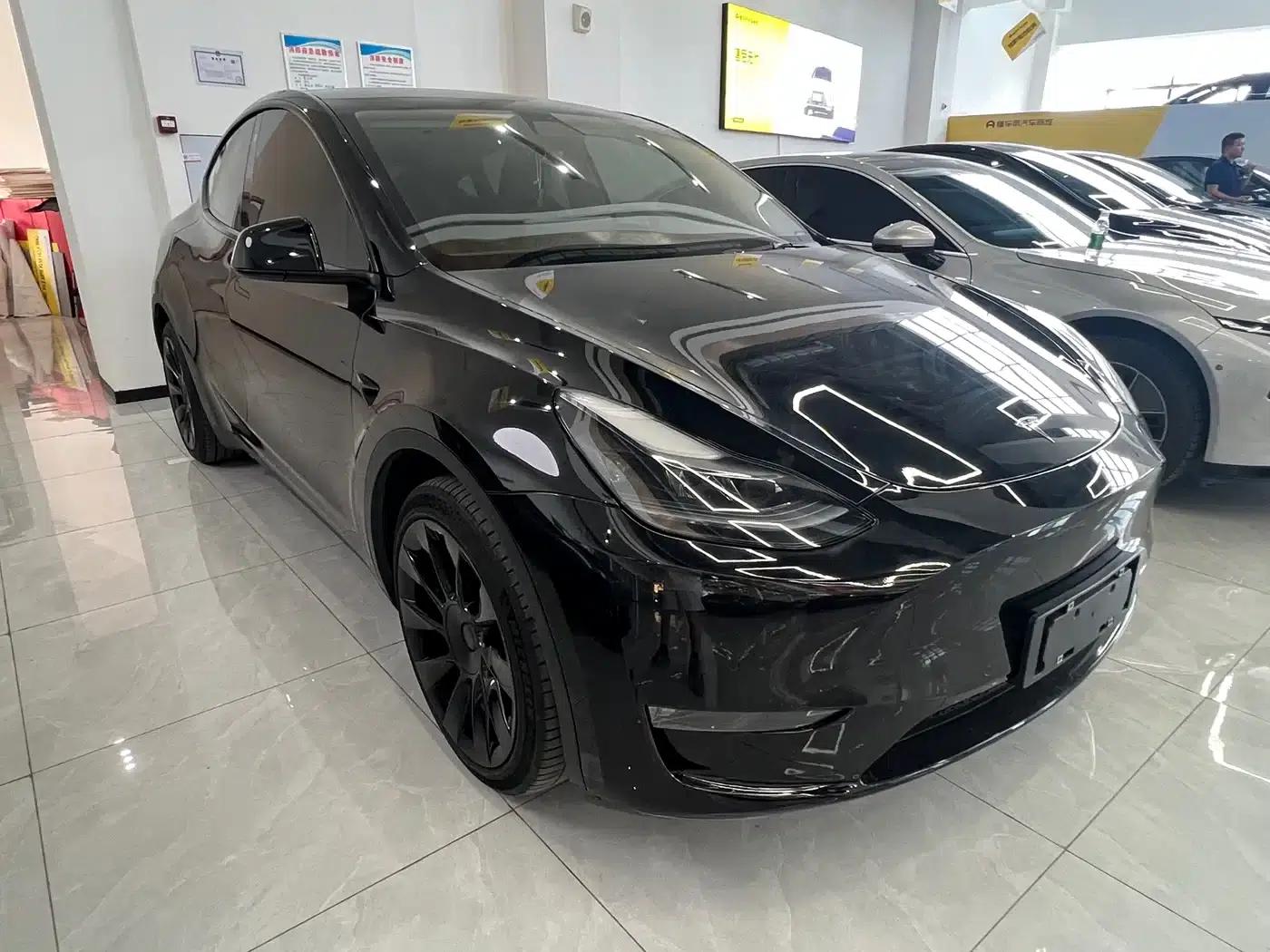 Model Y 2022 Facelift Long Range All-Wheel Drive Version — миниатюра 3