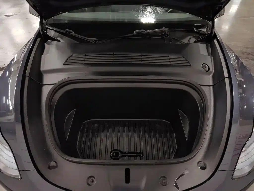 Model Y 2024 Rear-Wheel Drive — миниатюра 6