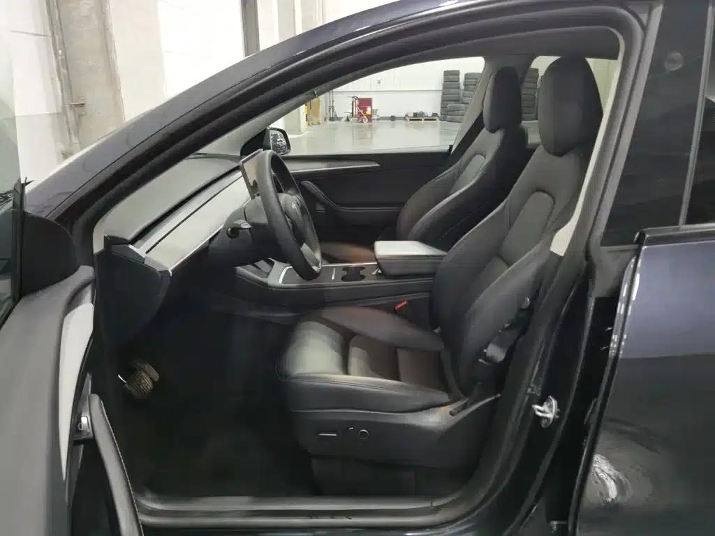 Model Y 2024 Rear-Wheel Drive — миниатюра 10