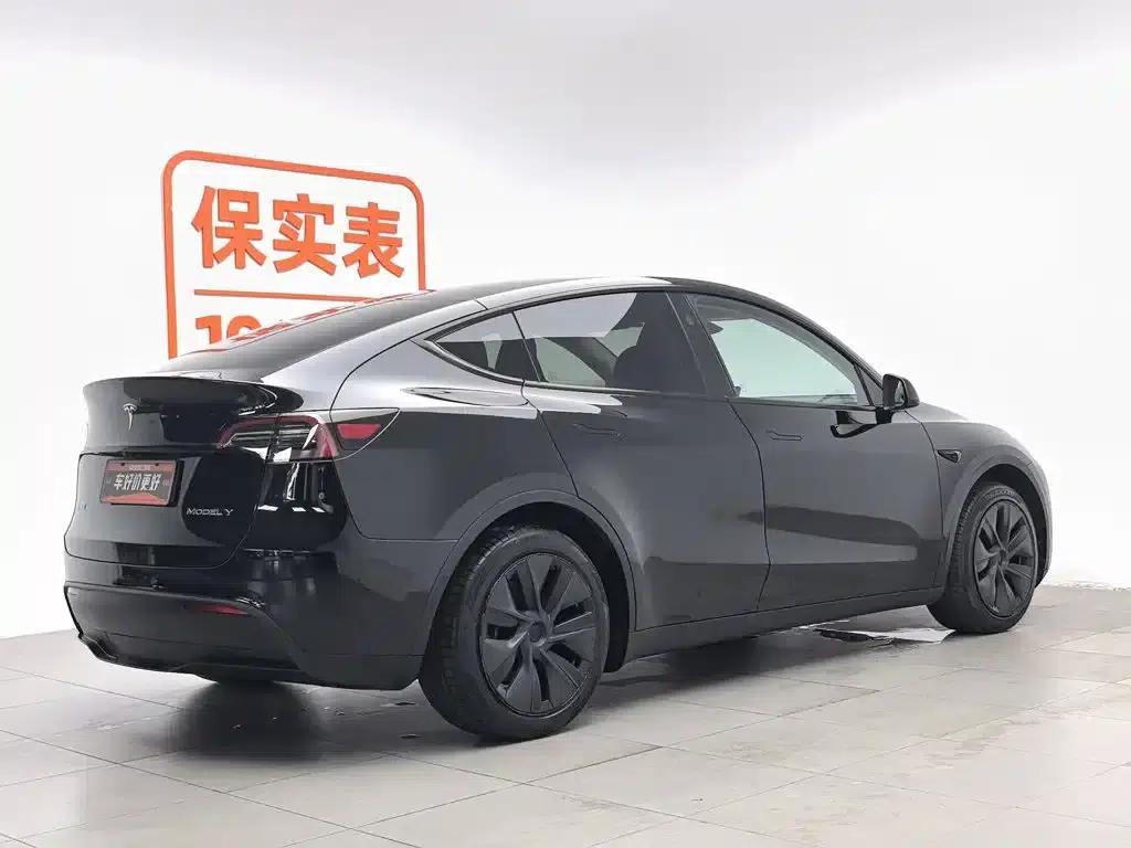 Model Y 2024 Rear-Wheel Drive — миниатюра 2