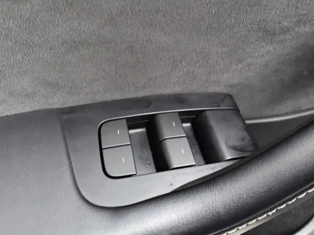Model Y 2024 Rear-Wheel Drive — миниатюра 9