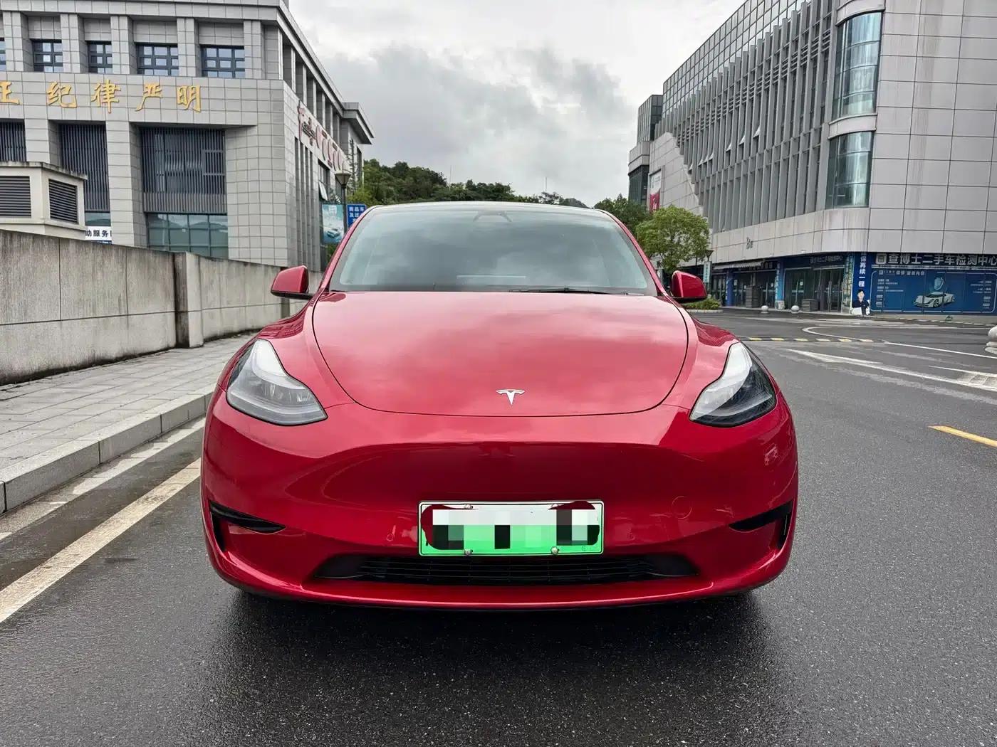 Model Y 2022 Rear-Wheel Drive — миниатюра 2