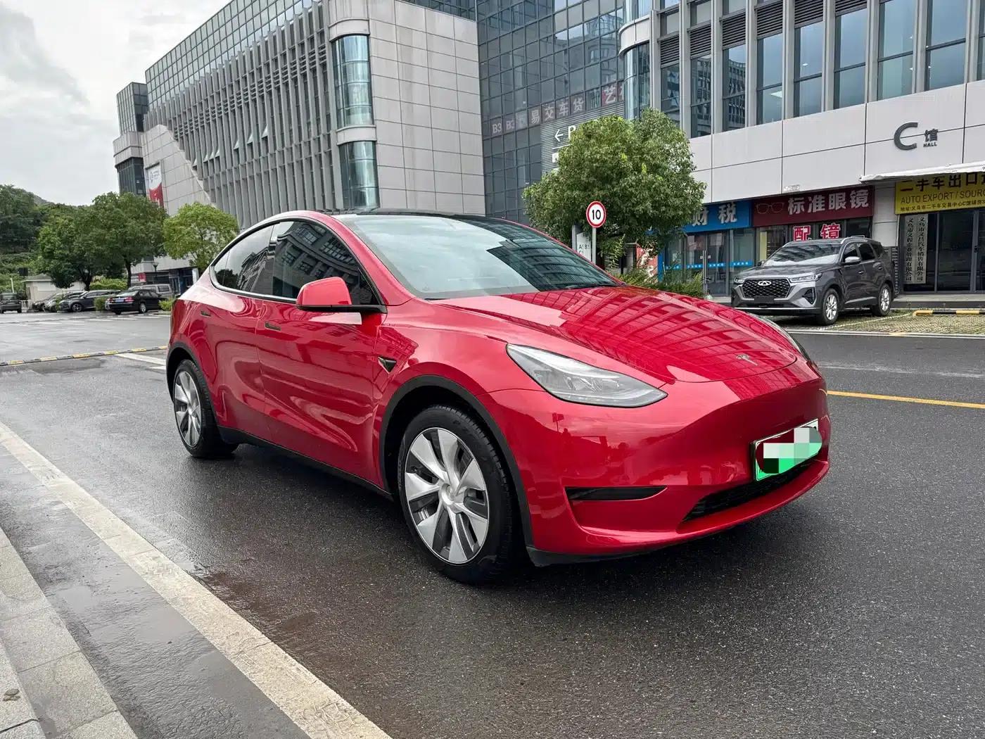 Model Y 2022 Rear-Wheel Drive — миниатюра 3