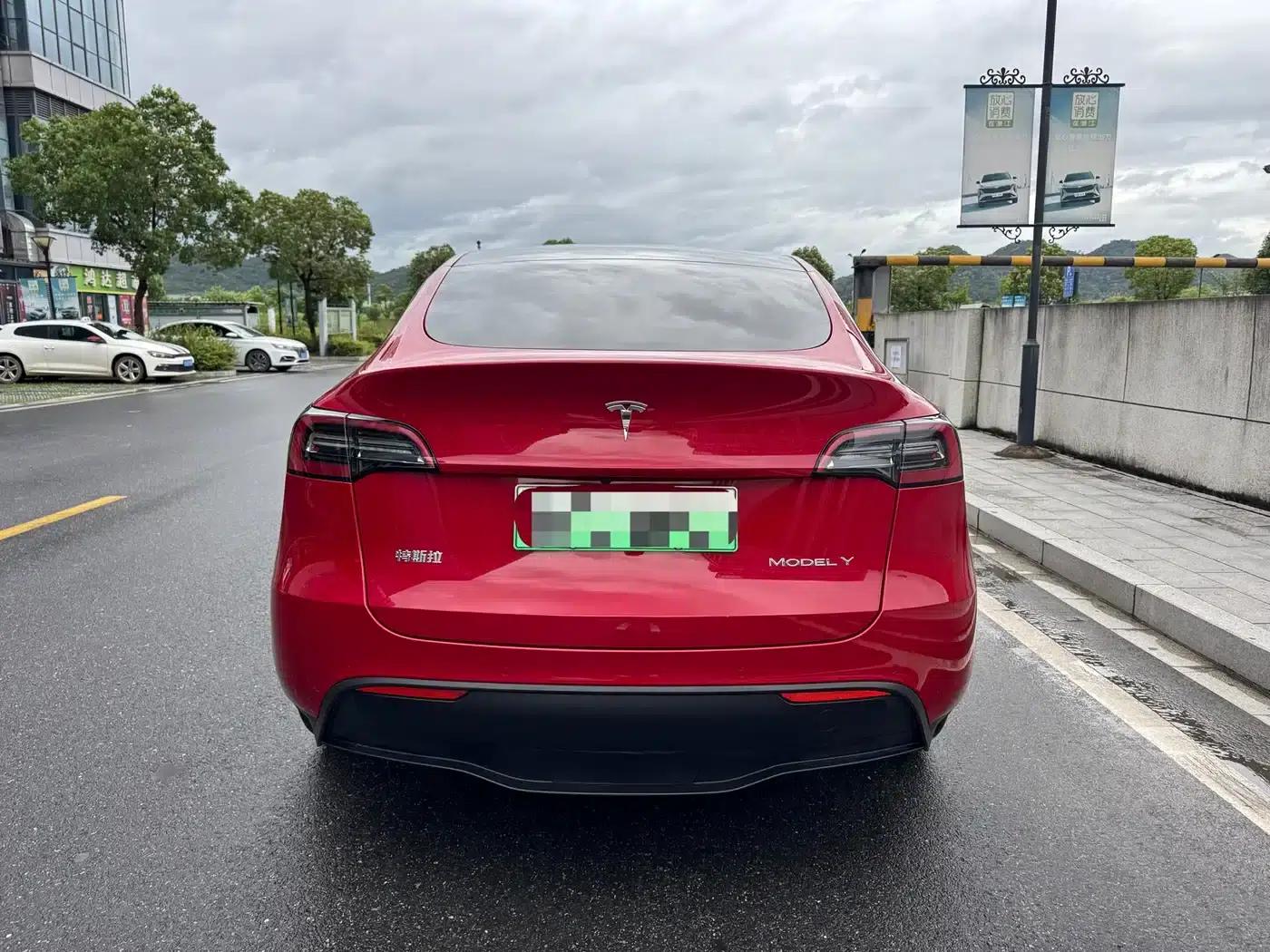 Model Y 2022 Rear-Wheel Drive — миниатюра 4