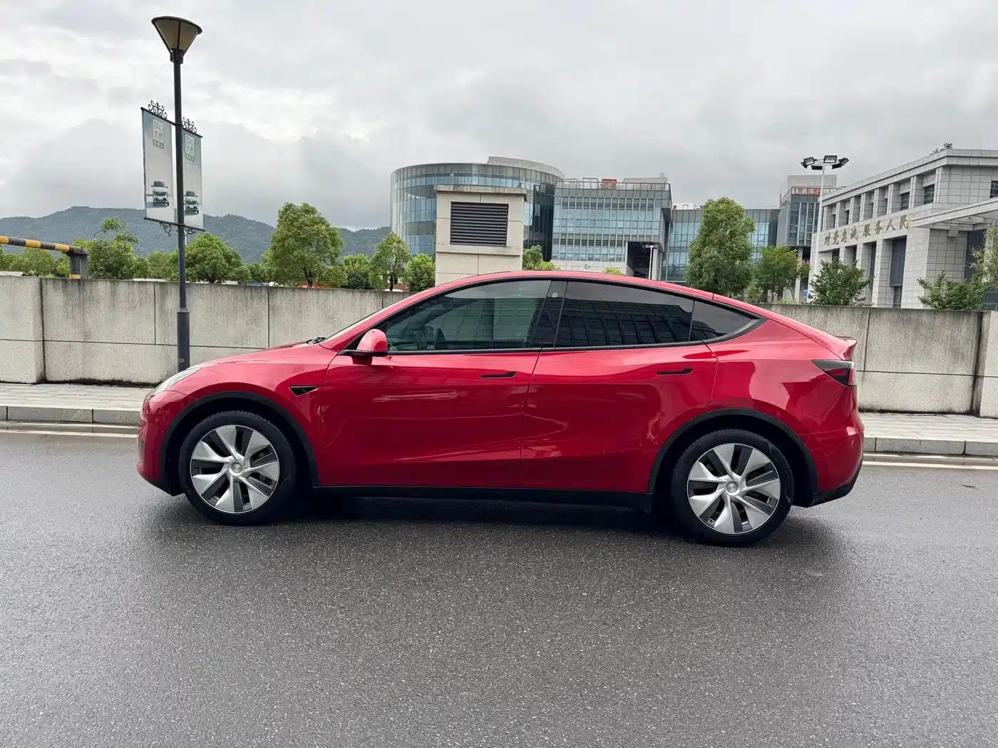 Model Y 2022 Rear-Wheel Drive — миниатюра 7