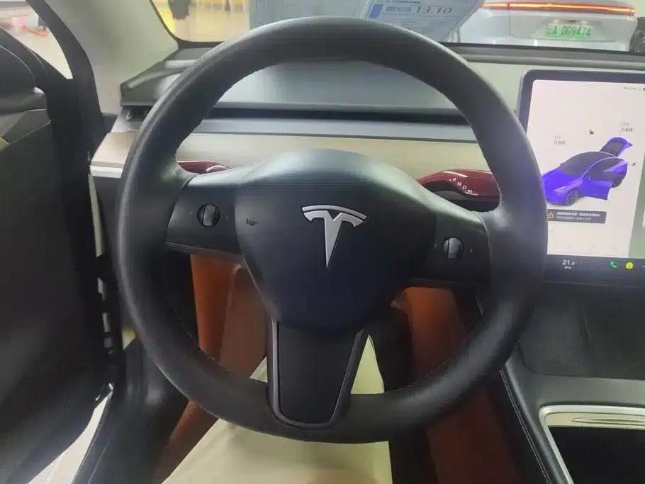 Model Y 2021 Standard Range Rear-Wheel Drive — миниатюра 15