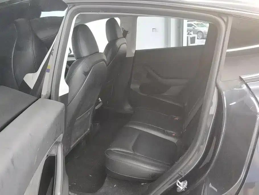 Model Y 2024 Rear-Wheel Drive — миниатюра 11