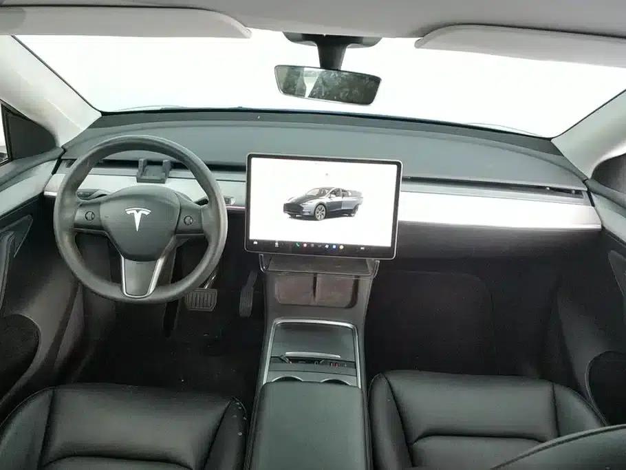 Model Y 2024 Rear-Wheel Drive — миниатюра 12