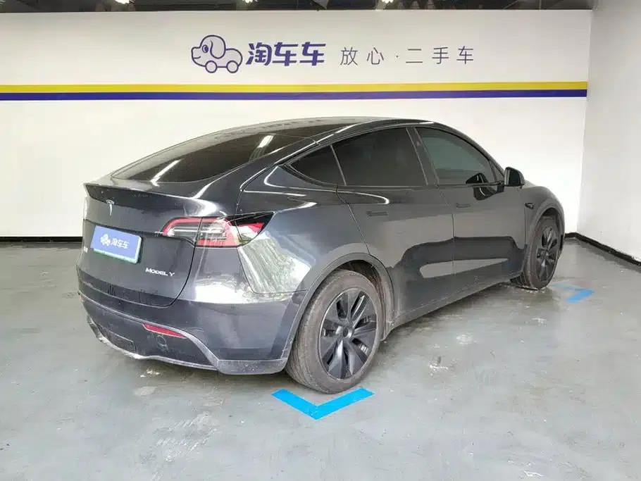 Model Y 2024 Rear-Wheel Drive — миниатюра 3