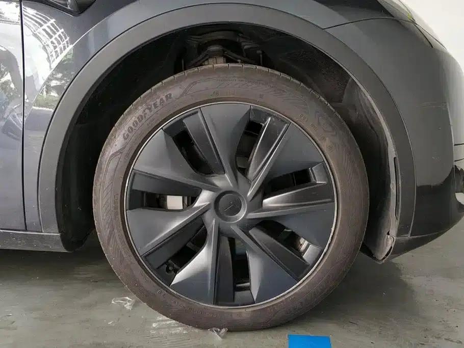Model Y 2024 Rear-Wheel Drive — миниатюра 6