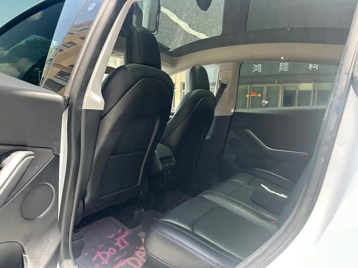 Model Y 2022 Long Range All-Wheel Drive — миниатюра 5