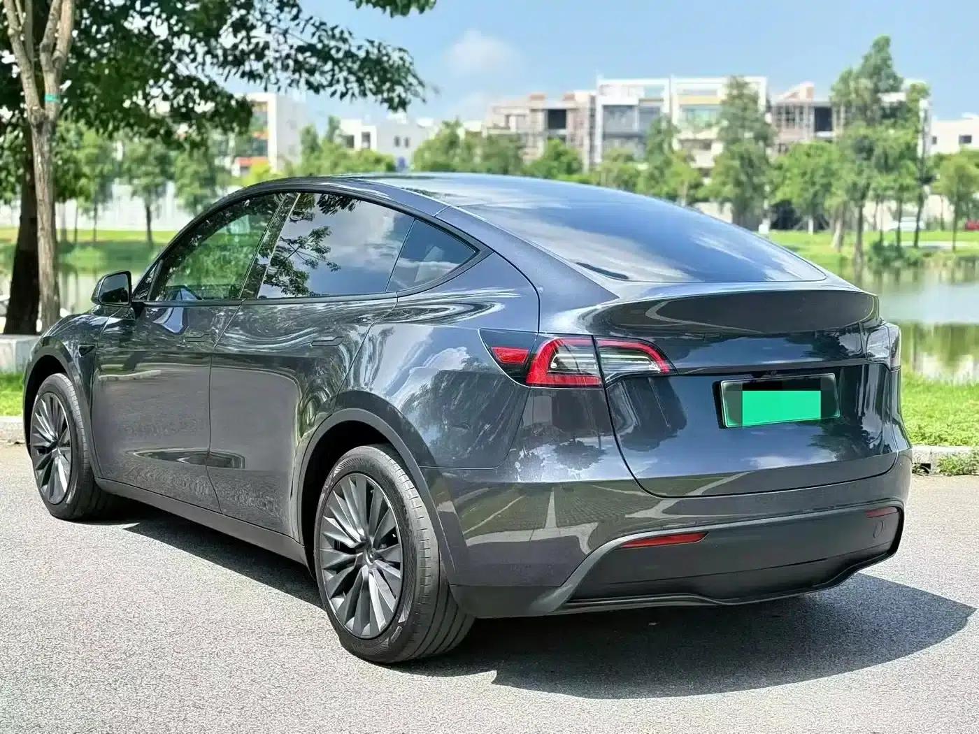Model Y 2024 Rear-Wheel Drive — миниатюра 3