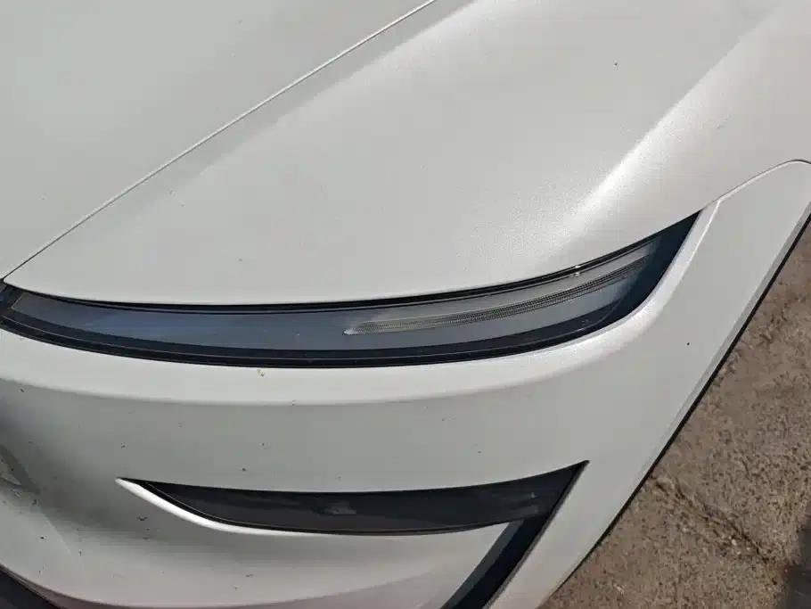 Model Y 2025 Rear-Wheel Drive First Edition — миниатюра 5