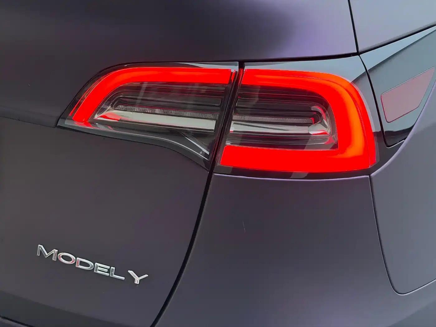 Model Y 2023 Rear-Wheel Drive — миниатюра 10