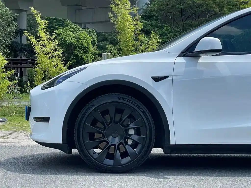 Model Y 2022 Facelift Rear-Wheel Drive Version — миниатюра 5