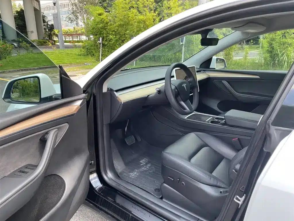 Model Y 2022 Facelift Rear-Wheel Drive Version — миниатюра 7