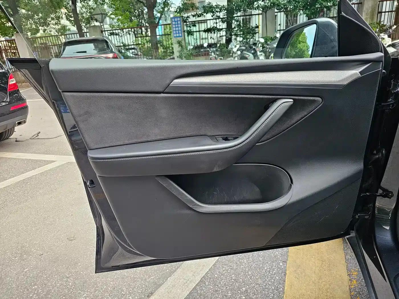 Model Y 2024 Rear-Wheel Drive — миниатюра 12
