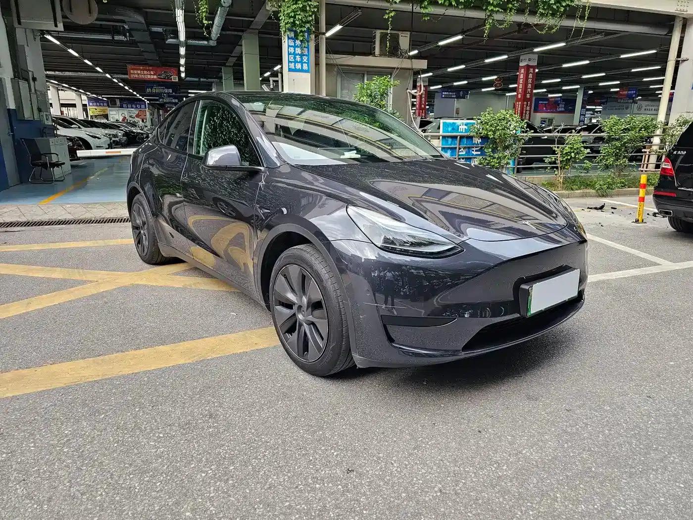 Model Y 2024 Rear-Wheel Drive — миниатюра 3