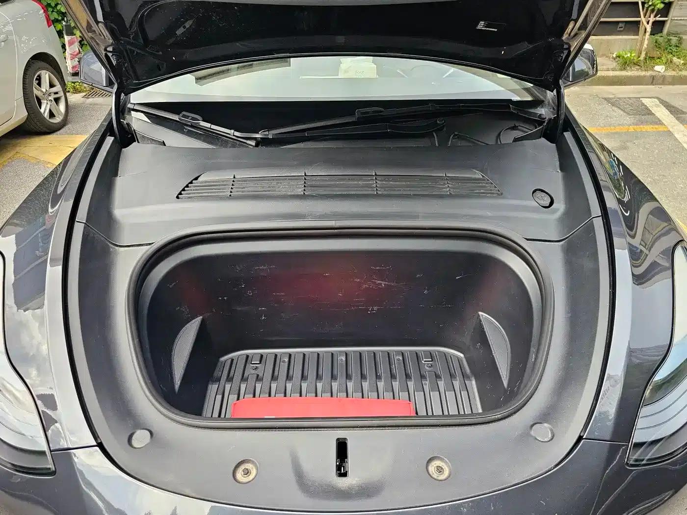 Model Y 2024 Rear-Wheel Drive — миниатюра 21