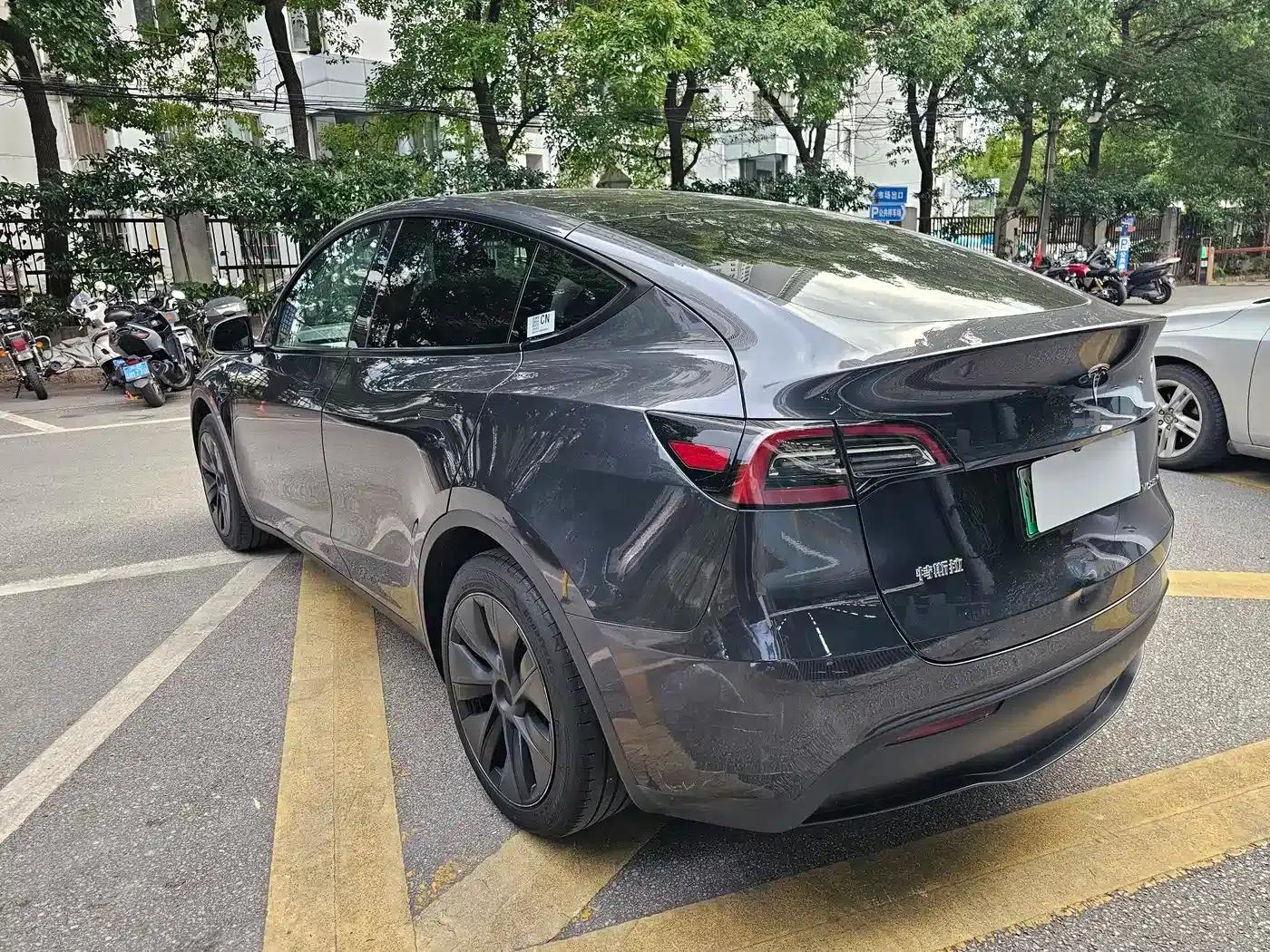 Model Y 2024 Rear-Wheel Drive — миниатюра 7