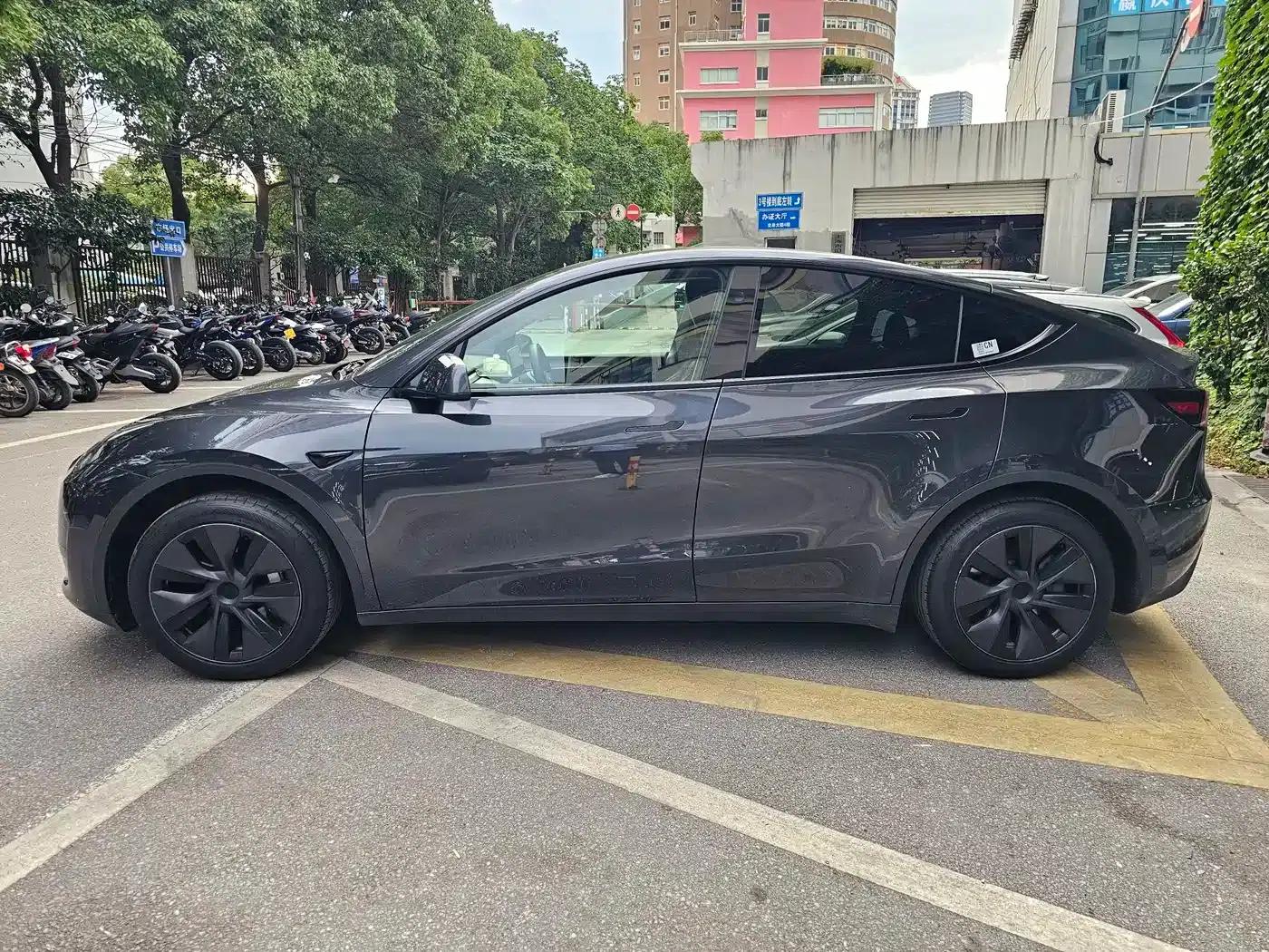 Model Y 2024 Rear-Wheel Drive — миниатюра 8