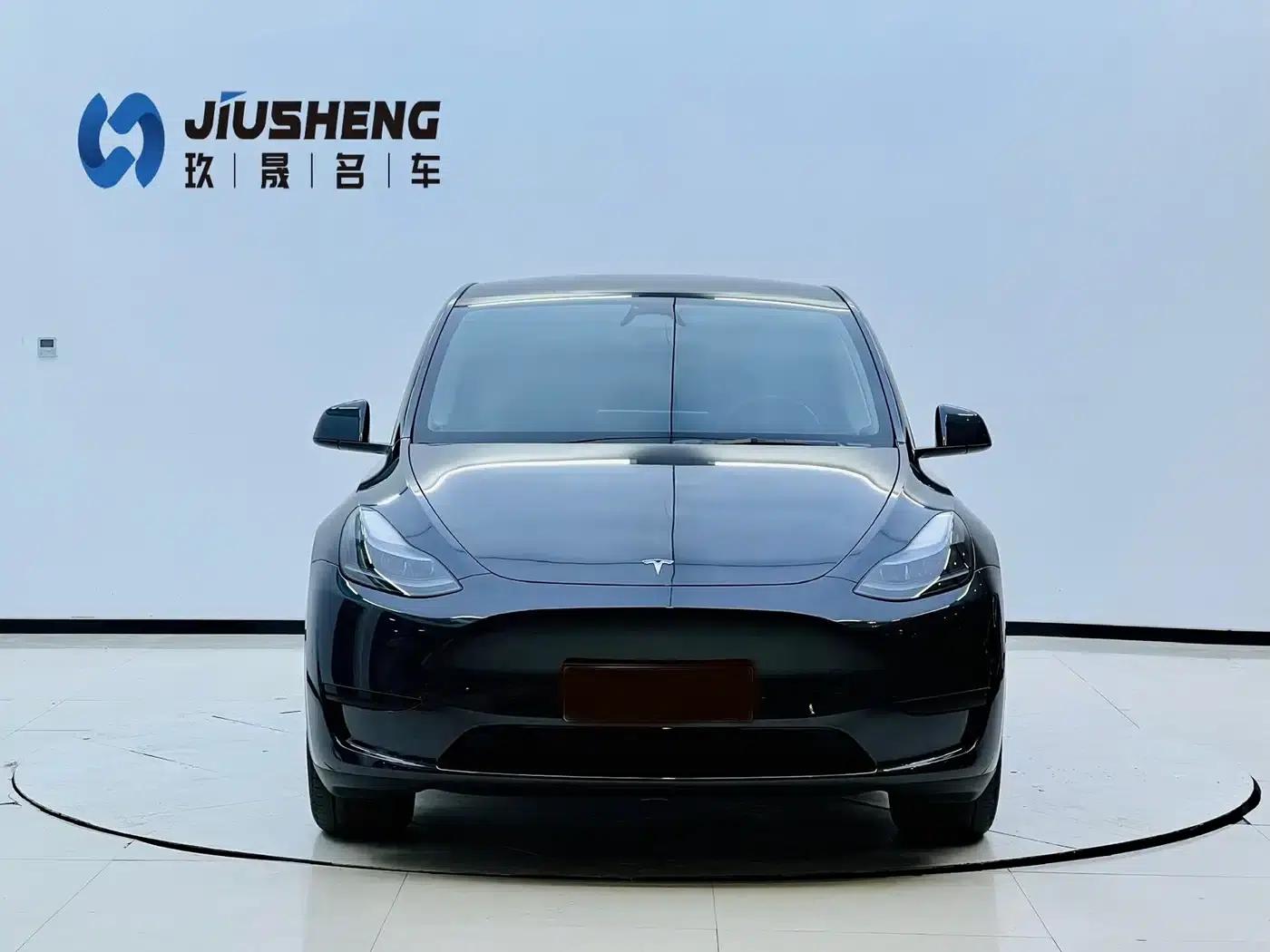 Model Y 2024 Rear-Wheel Drive — миниатюра 2