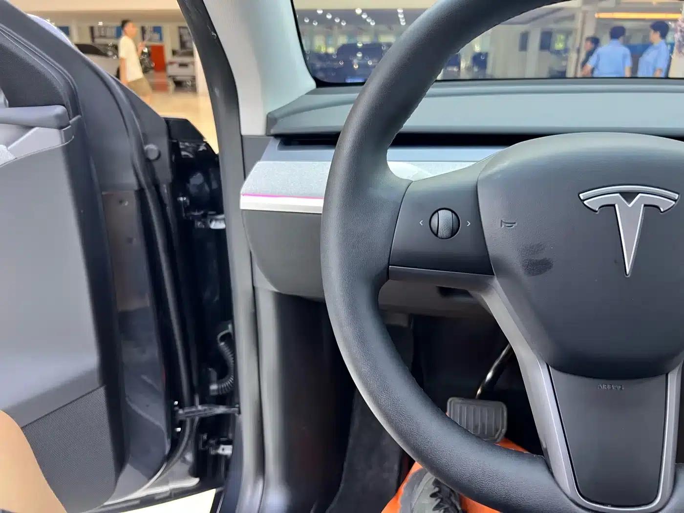 Model Y 2024 Rear-Wheel Drive — миниатюра 18