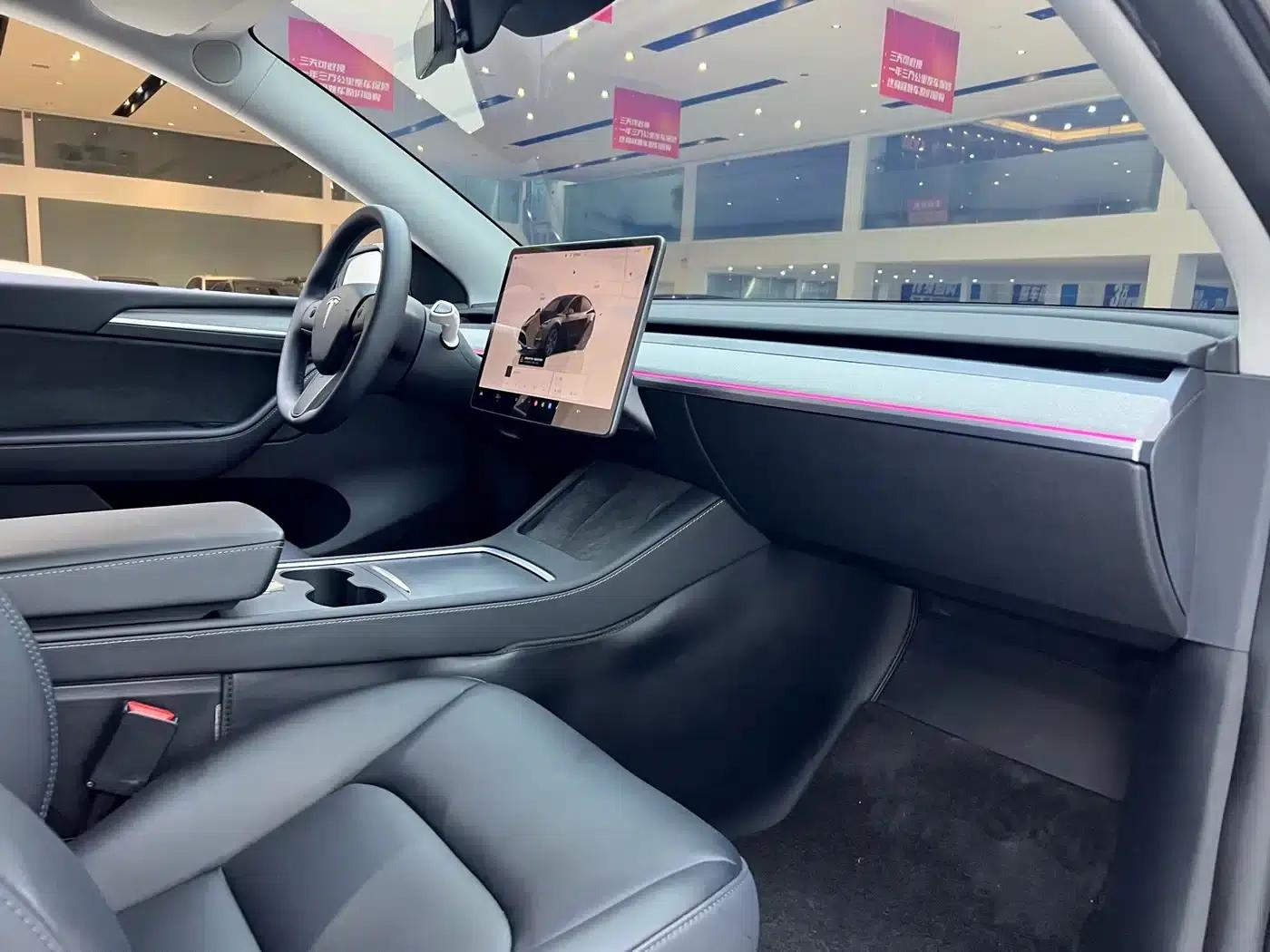 Model Y 2024 Rear-Wheel Drive — миниатюра 28