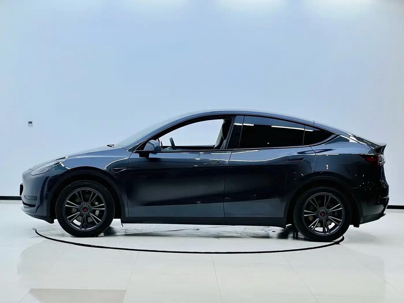 Model Y 2024 Rear-Wheel Drive — миниатюра 9