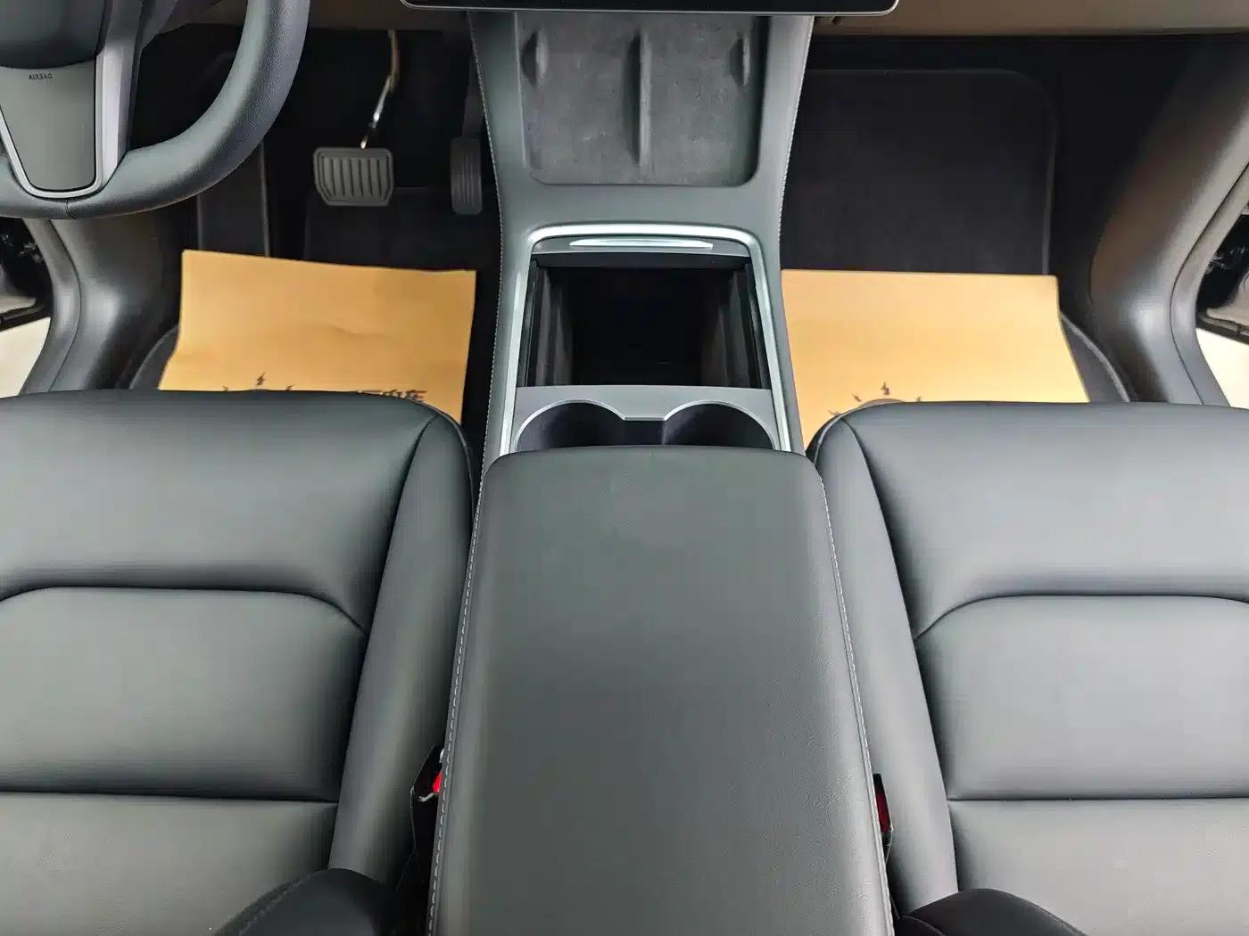 Model Y 2024 Long Range All-Wheel Drive — миниатюра 12