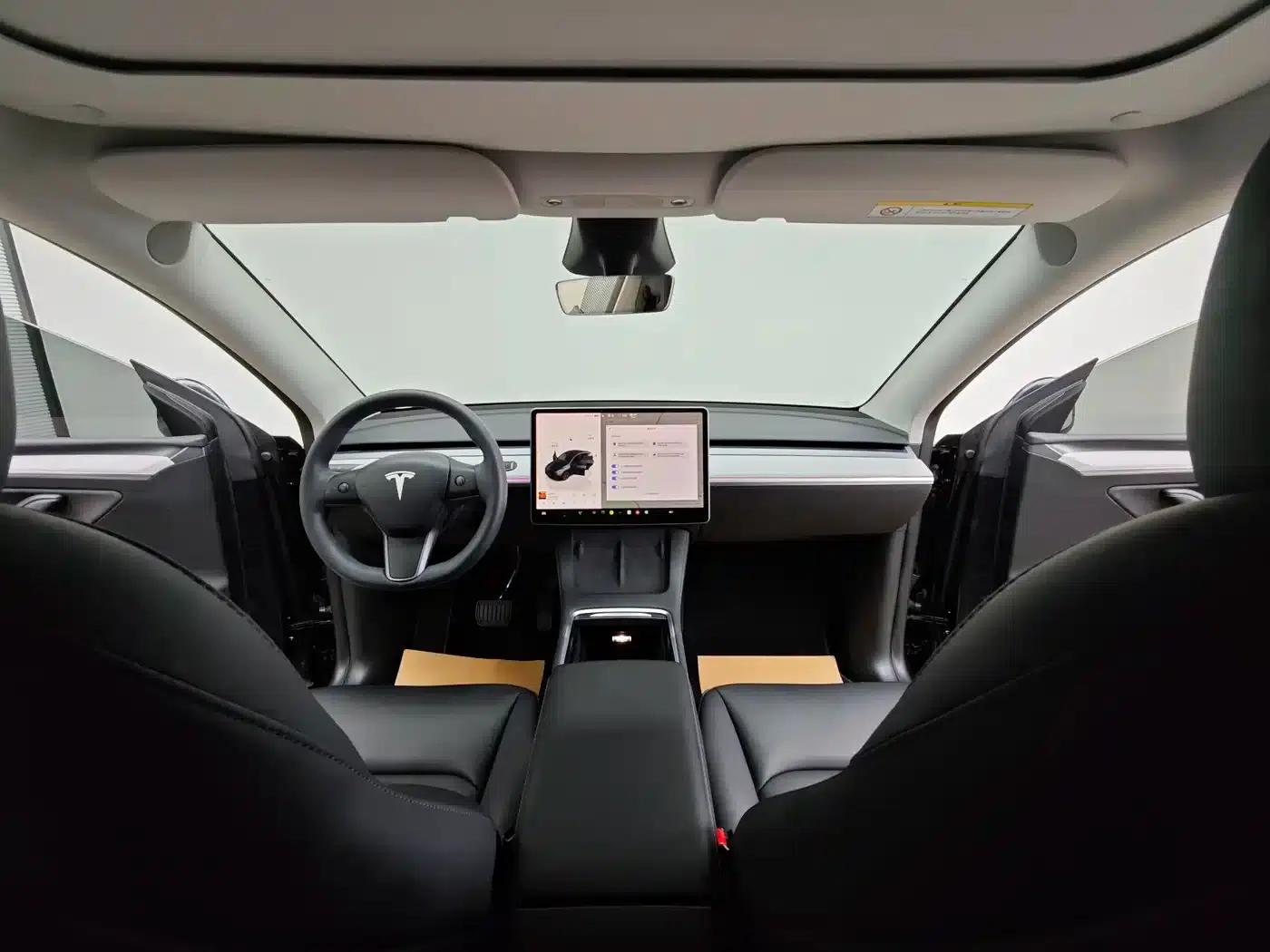Model Y 2024 Long Range All-Wheel Drive — миниатюра 16