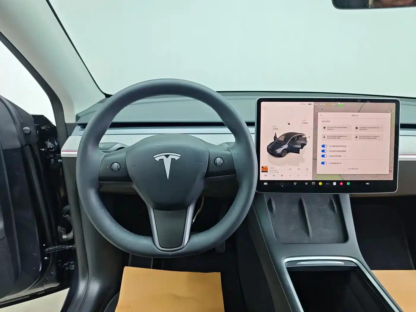 Model Y 2024 Long Range All-Wheel Drive — миниатюра 17